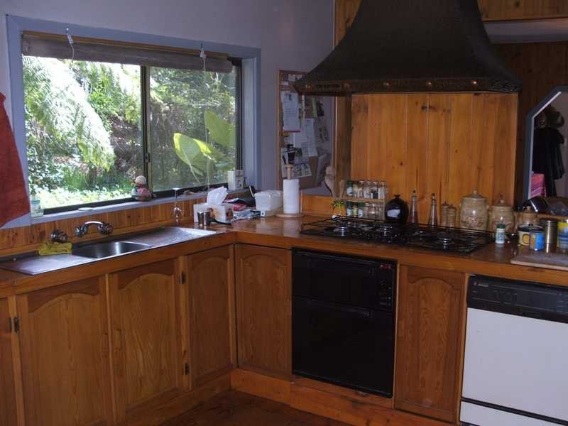 11 Maurice Street, Cockatoo VIC 3781