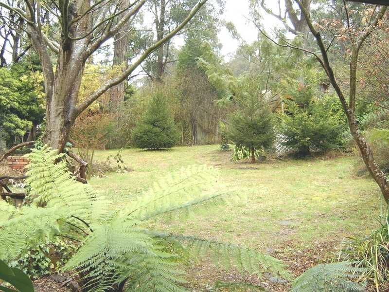 11 Maurice Street, Cockatoo VIC 3781