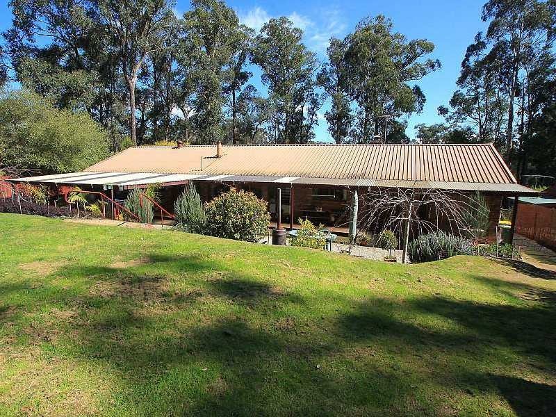 43 Williamson Road, Gembrook VIC 3783