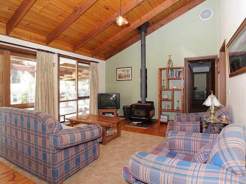 43 Williamson Road, Gembrook VIC 3783