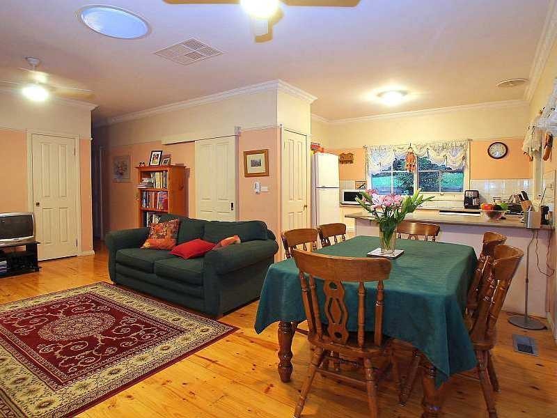 13 Vista Drive, Emerald VIC 3782