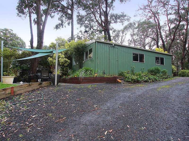 13 Vista Drive, Emerald VIC 3782