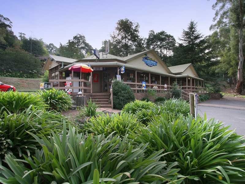 4 Bailey Road, Cockatoo VIC 3781