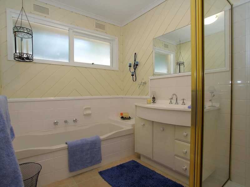 42 Steel Road, Emerald VIC 3782