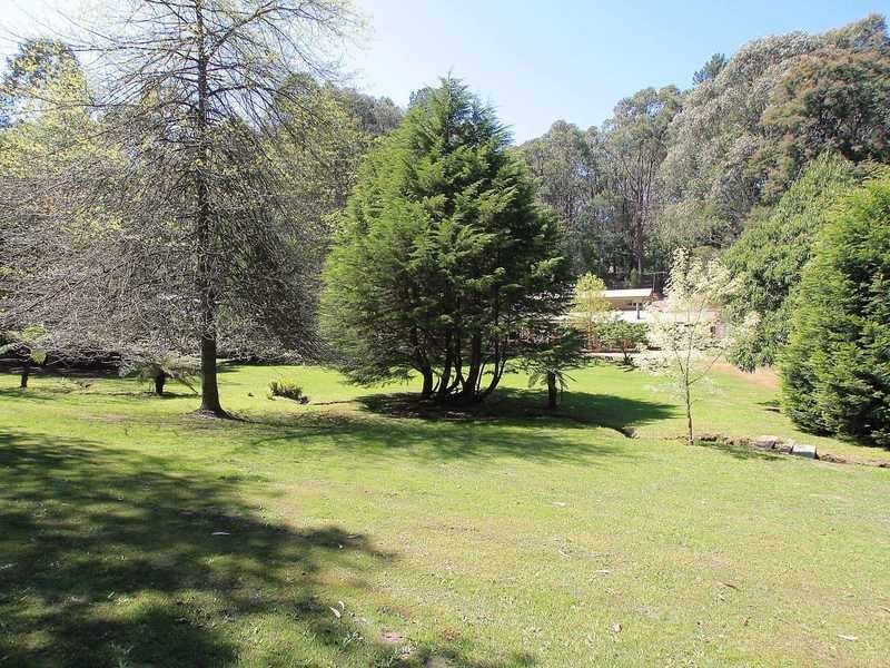 42 Steel Road, Emerald VIC 3782