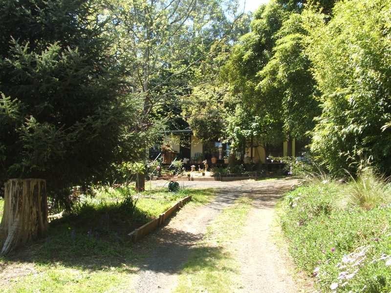 8 Edenmont Road, Clematis VIC 3782