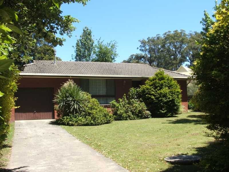 6 Memorial Avenue, Emerald VIC 3782