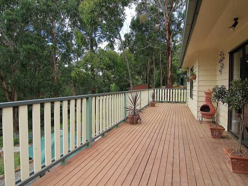 2 Allenby Avenue, Cockatoo VIC 3781