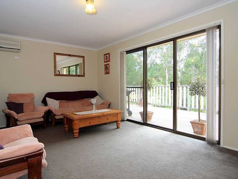 2 Allenby Avenue, Cockatoo VIC 3781