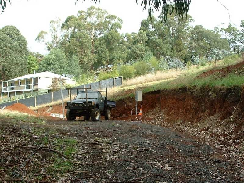 5 Lowen Road, Cockatoo VIC 3781