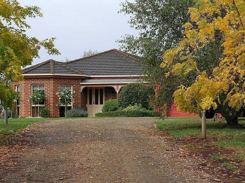 185 Mountain Road, Gembrook VIC 3783