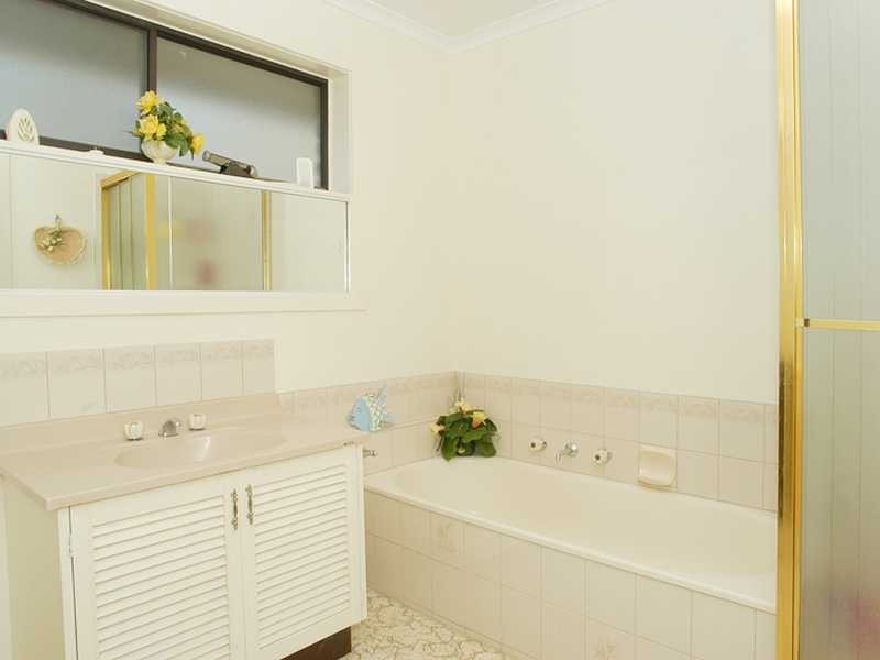 15 Glenard Court, Gembrook VIC 3783