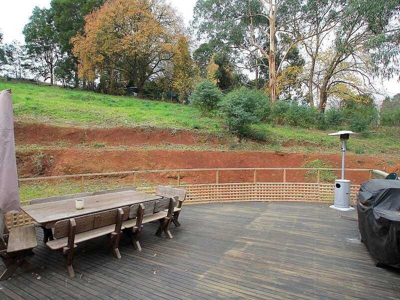 51 Bluebird Avenue, Cockatoo VIC 3781