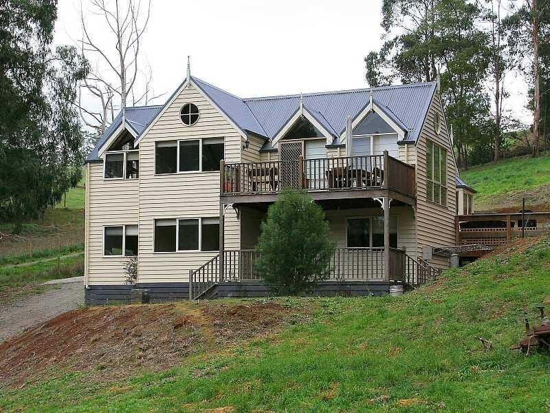 51 Bluebird Avenue, Cockatoo VIC 3781