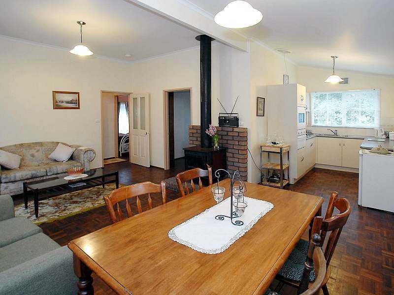 22 Spring Street, Cockatoo VIC 3781