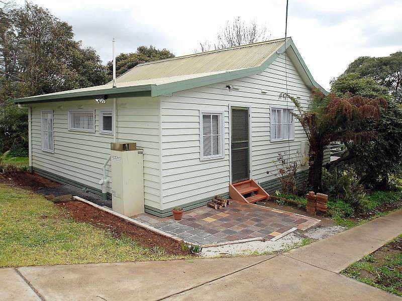 22 Spring Street, Cockatoo VIC 3781