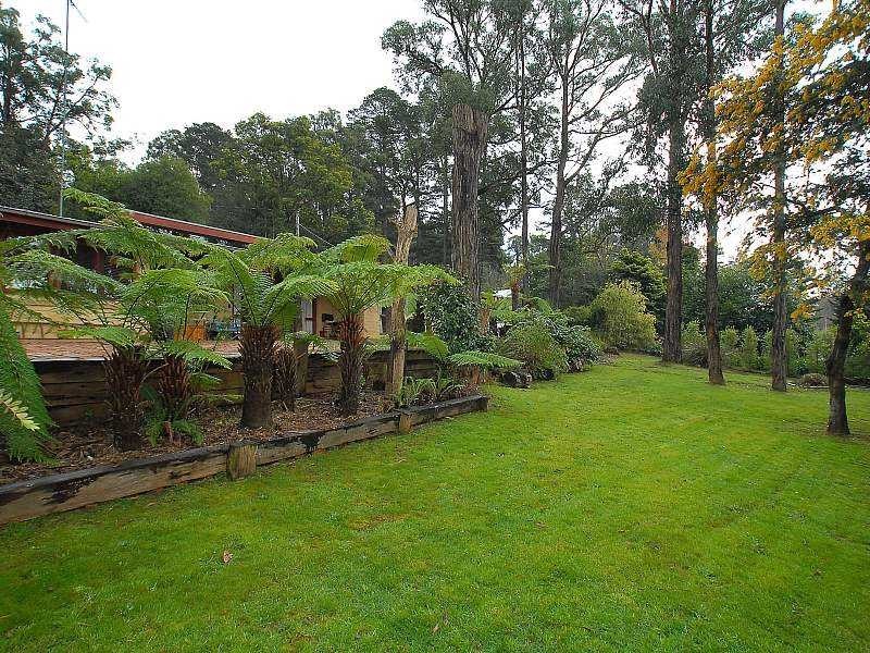 7 Seaview Road, Cockatoo VIC 3781
