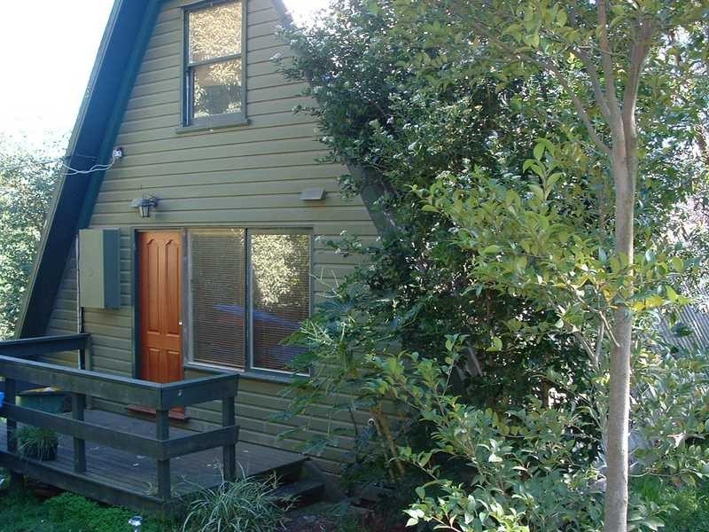 6 Charman Avenue, Emerald VIC 3782