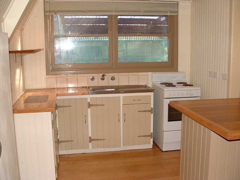 6 Charman Avenue, Emerald VIC 3782