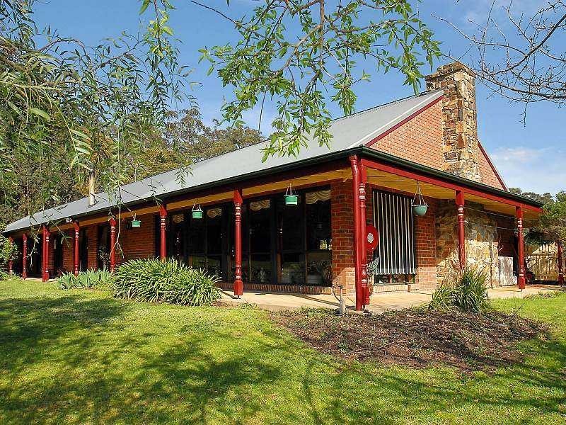 695 Beenak East Rd, Gembrook VIC 3783