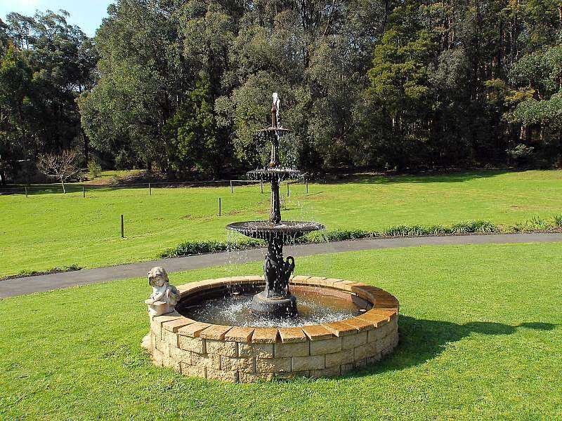 695 Beenak East Rd, Gembrook VIC 3783