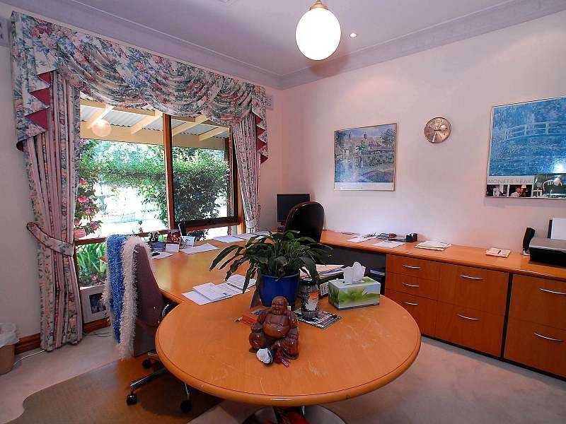 695 Beenak East Rd, Gembrook VIC 3783