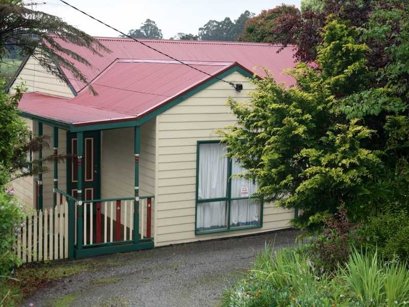 20 Berrys Road, Emerald VIC 3782