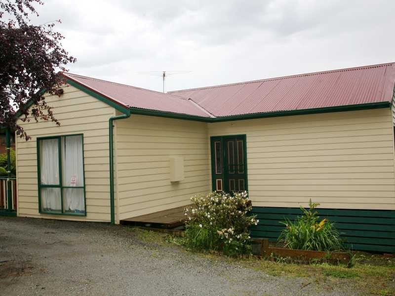 20 Berrys Road, Emerald VIC 3782