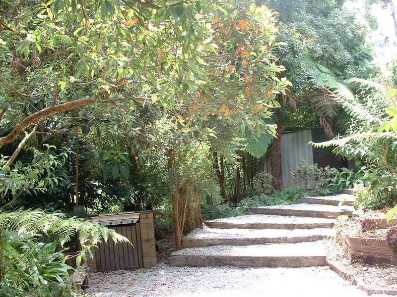 129 Emerald Monbulk Road, Emerald VIC 3782