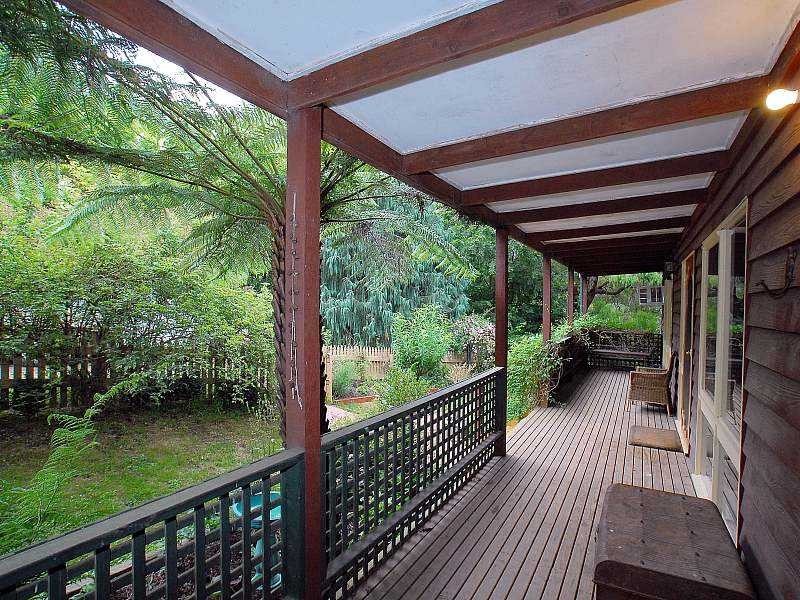 7 Boronia Crescent, Cockatoo VIC 3781