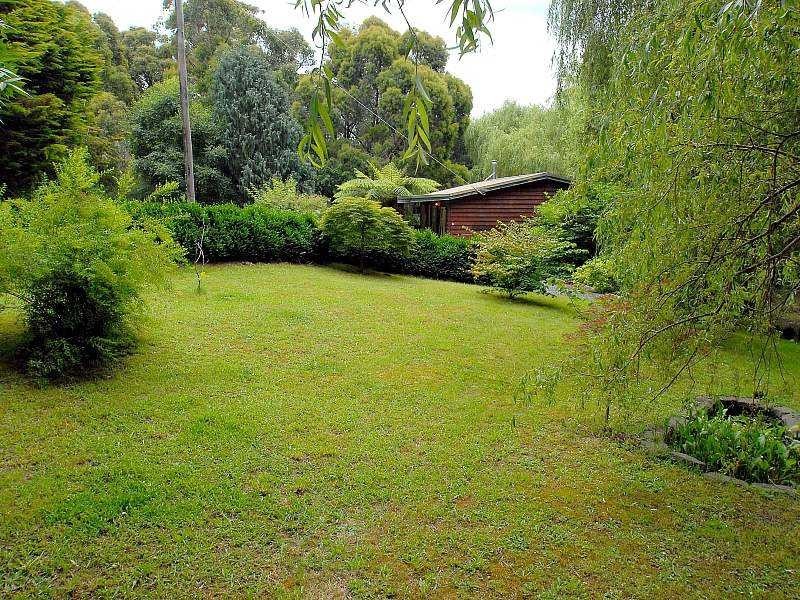 7 Boronia Crescent, Cockatoo VIC 3781