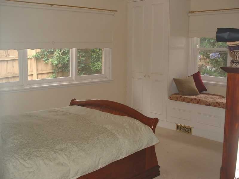 16 Amphlett Avenue, Cockatoo VIC 3781