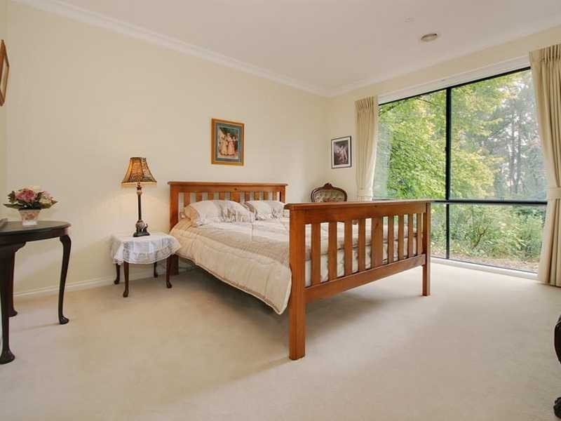 34 Nobelius Street, Emerald VIC 3782
