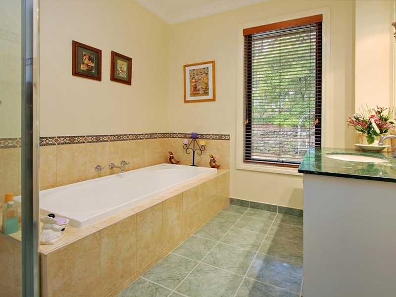 34 Nobelius Street, Emerald VIC 3782