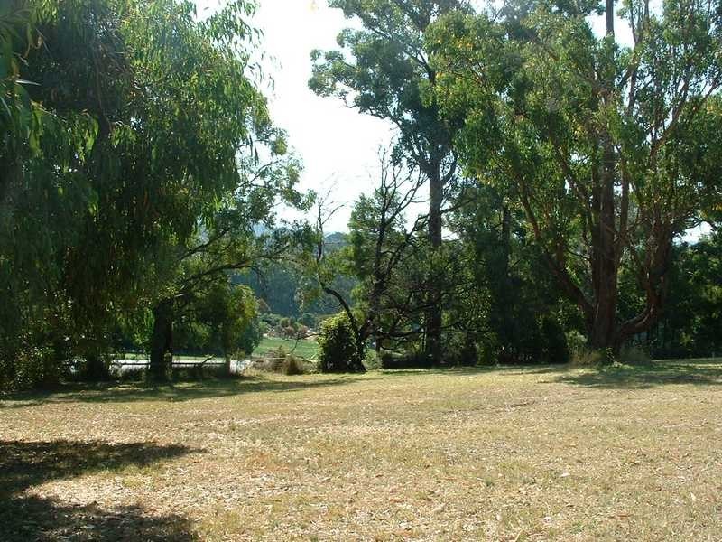 106 Emerald Monbulk Road, Emerald VIC 3782