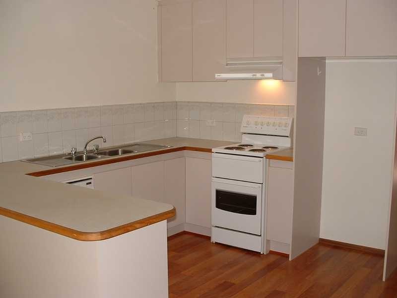 2/27-31 Kings Road, Emerald VIC 3782