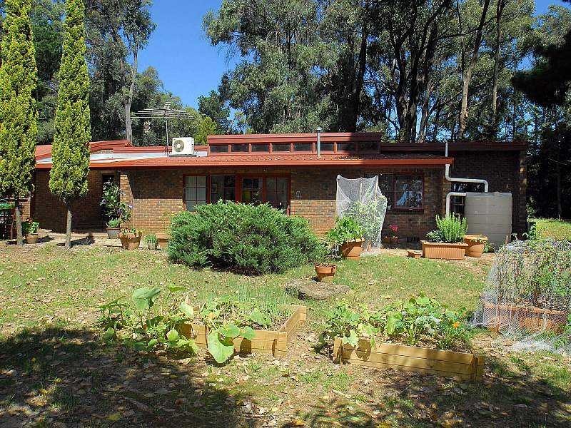 Units 1&2/3 Anne Street, Emerald VIC 3782