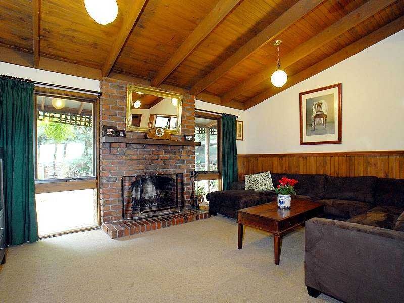 2 Colin Avenue, Cockatoo VIC 3781