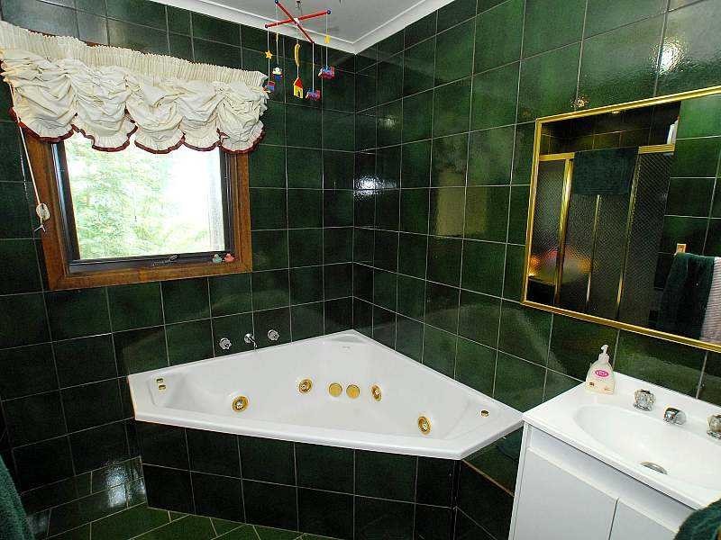 2 Colin Avenue, Cockatoo VIC 3781