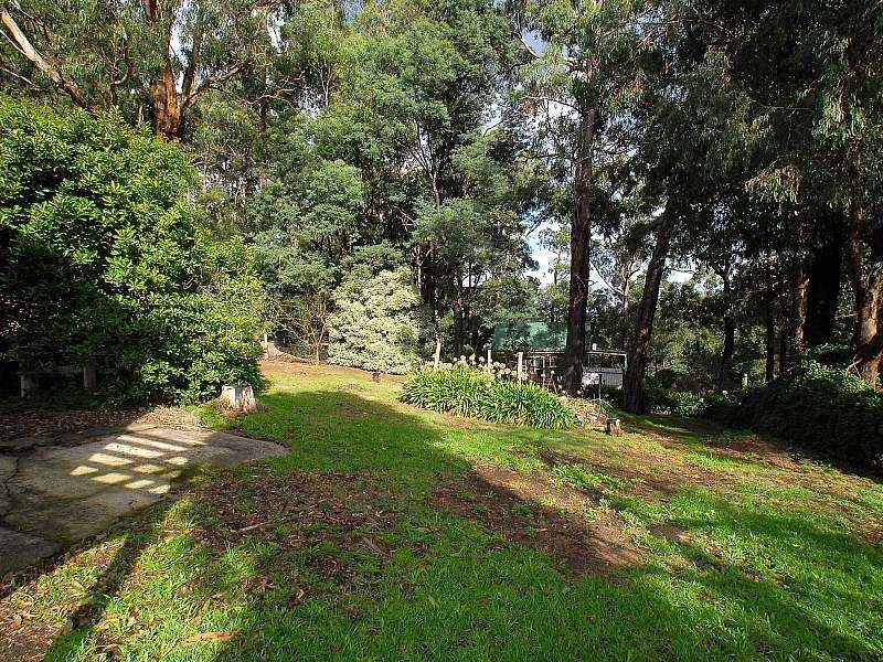 3 Kitchener Parade, Cockatoo VIC 3781