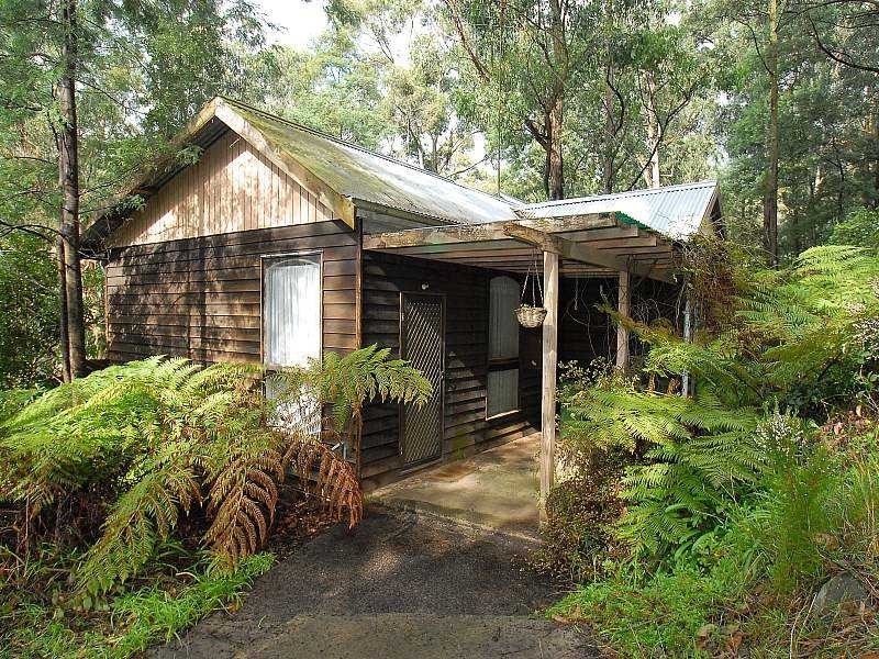 23 Ferngully Road, Cockatoo VIC 3781
