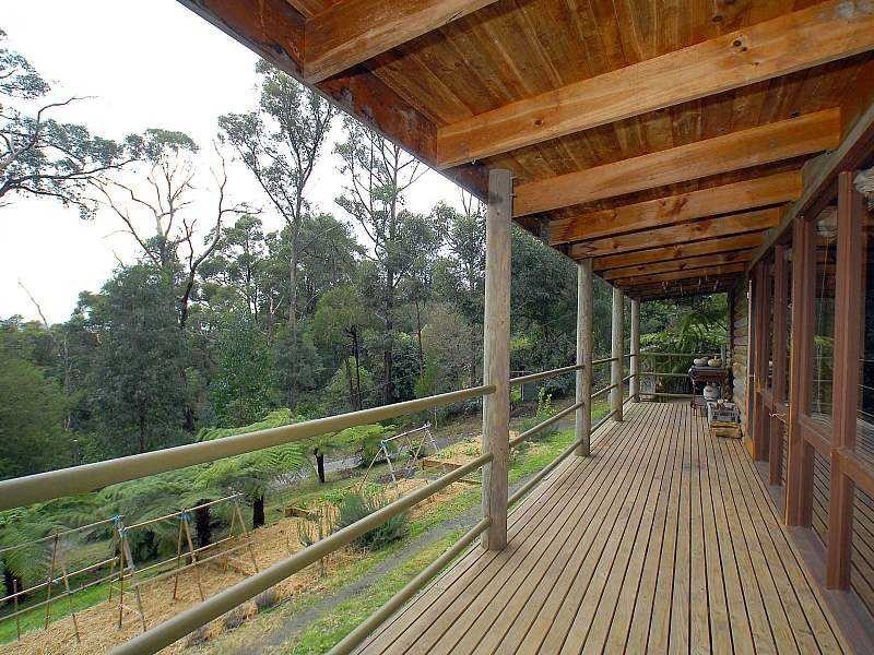 48 Bellbird Crescent, Emerald VIC 3782