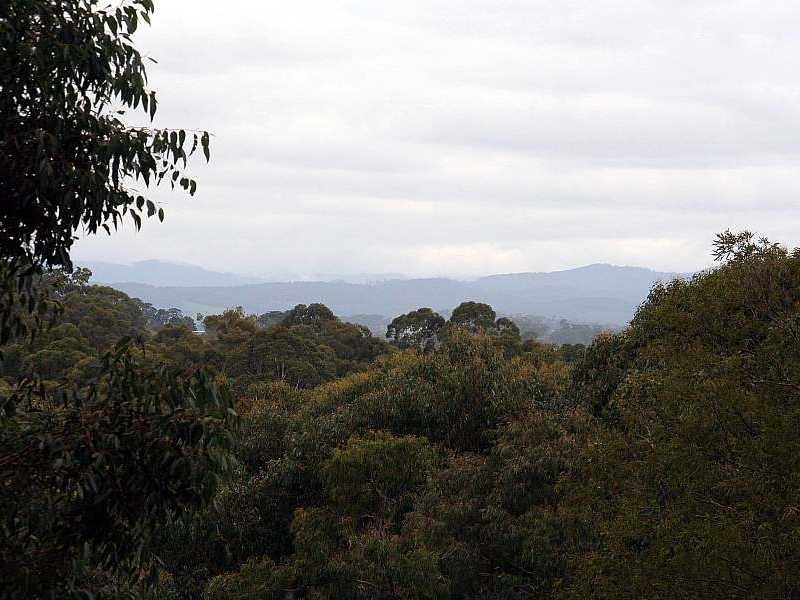 48 Bellbird Crescent, Emerald VIC 3782