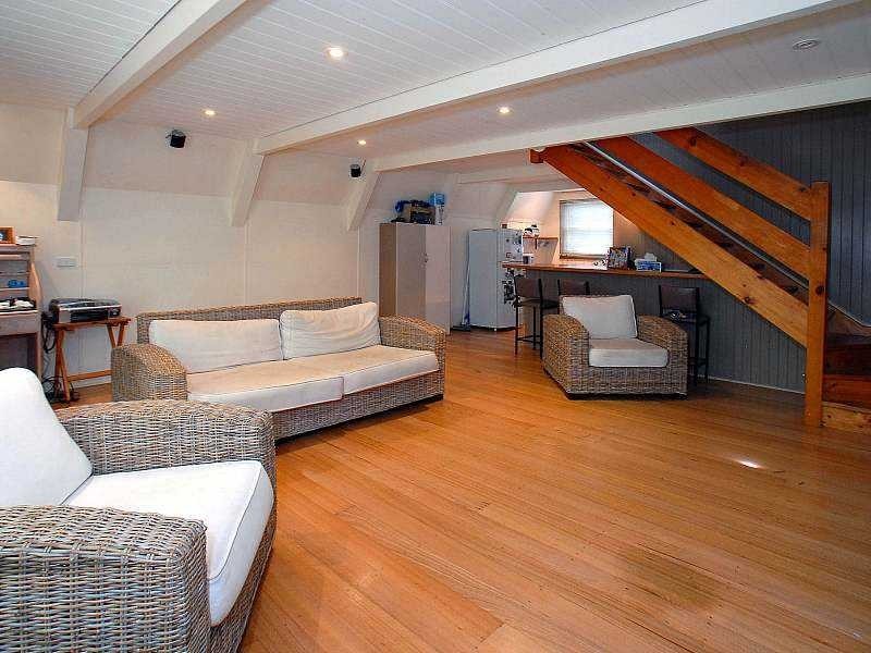 6 Charman Avenue, Emerald VIC 3782