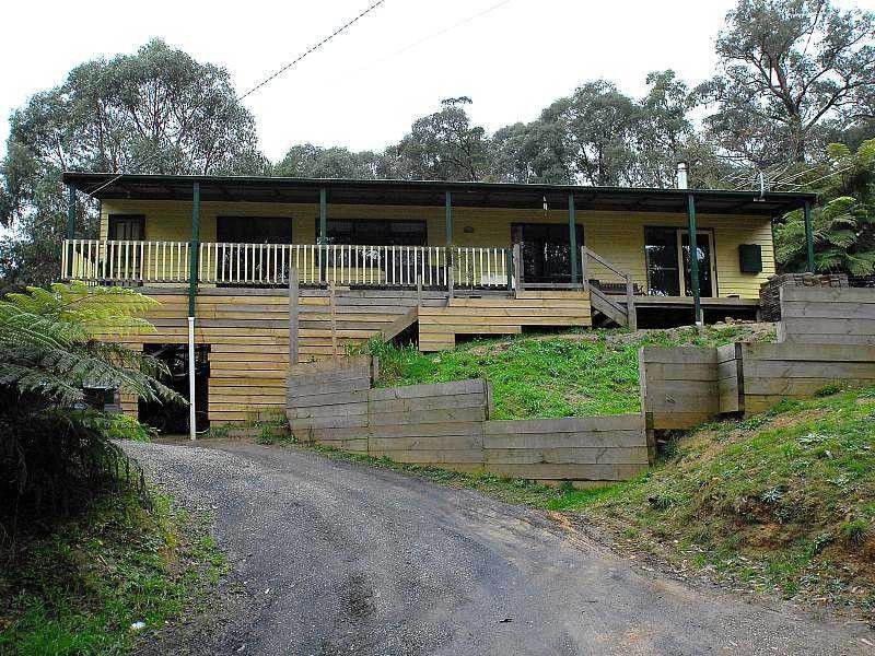 22 Boronia Crescent, Cockatoo VIC 3781