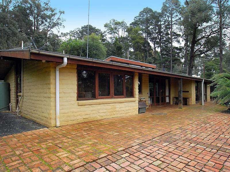 7 Seaview Road, Cockatoo VIC 3781
