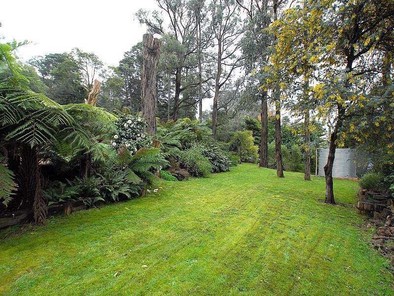 7 Seaview Road, Cockatoo VIC 3781