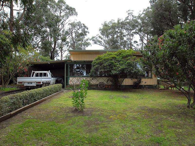 5 Paternoster Road, Cockatoo VIC 3781