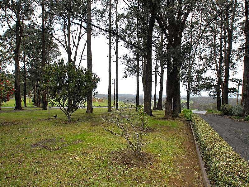 5 Paternoster Road, Cockatoo VIC 3781