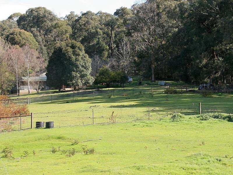 175 Beenak Road, Gembrook VIC 3783